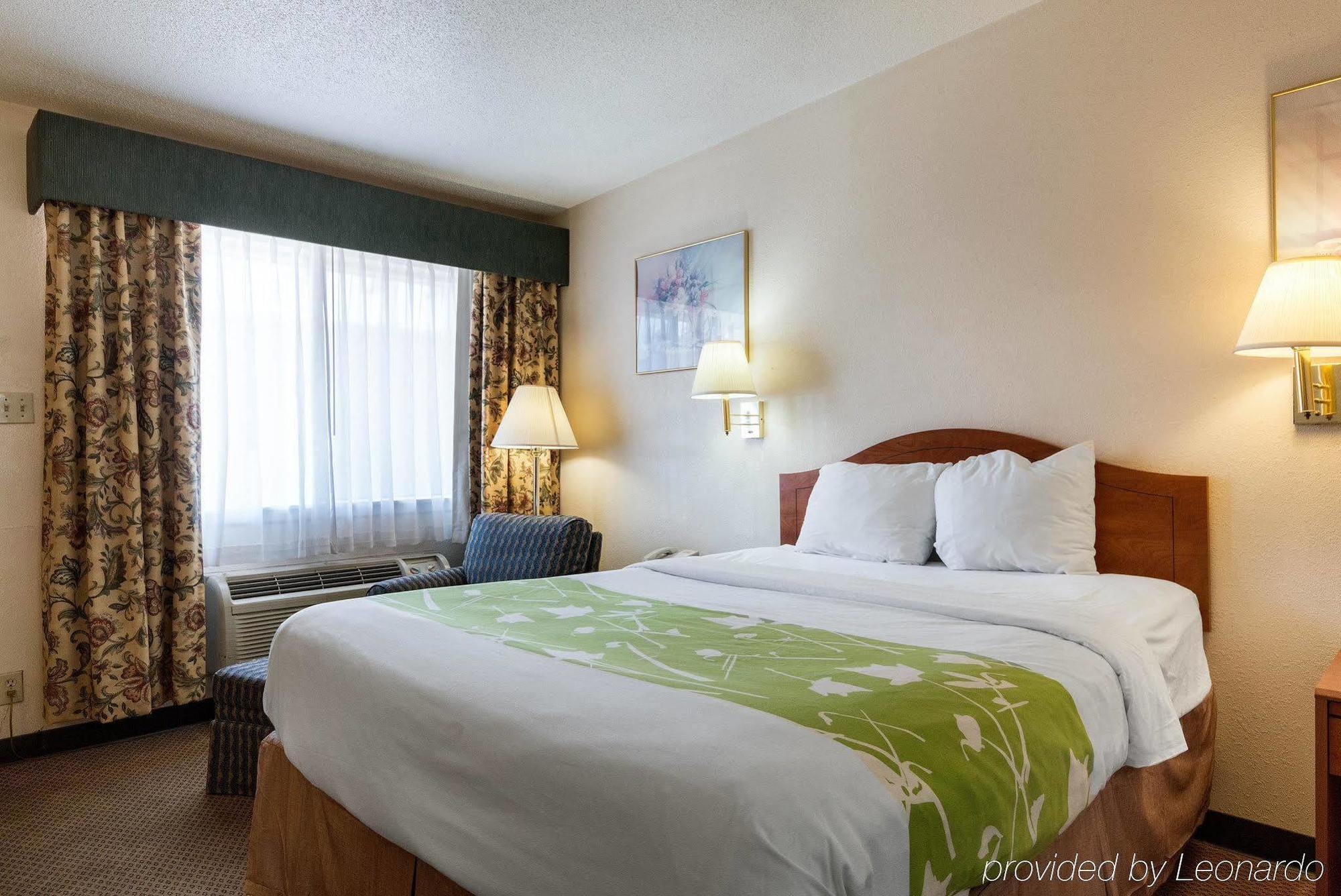 לובוק Lone Star Inn מראה חיצוני תמונה