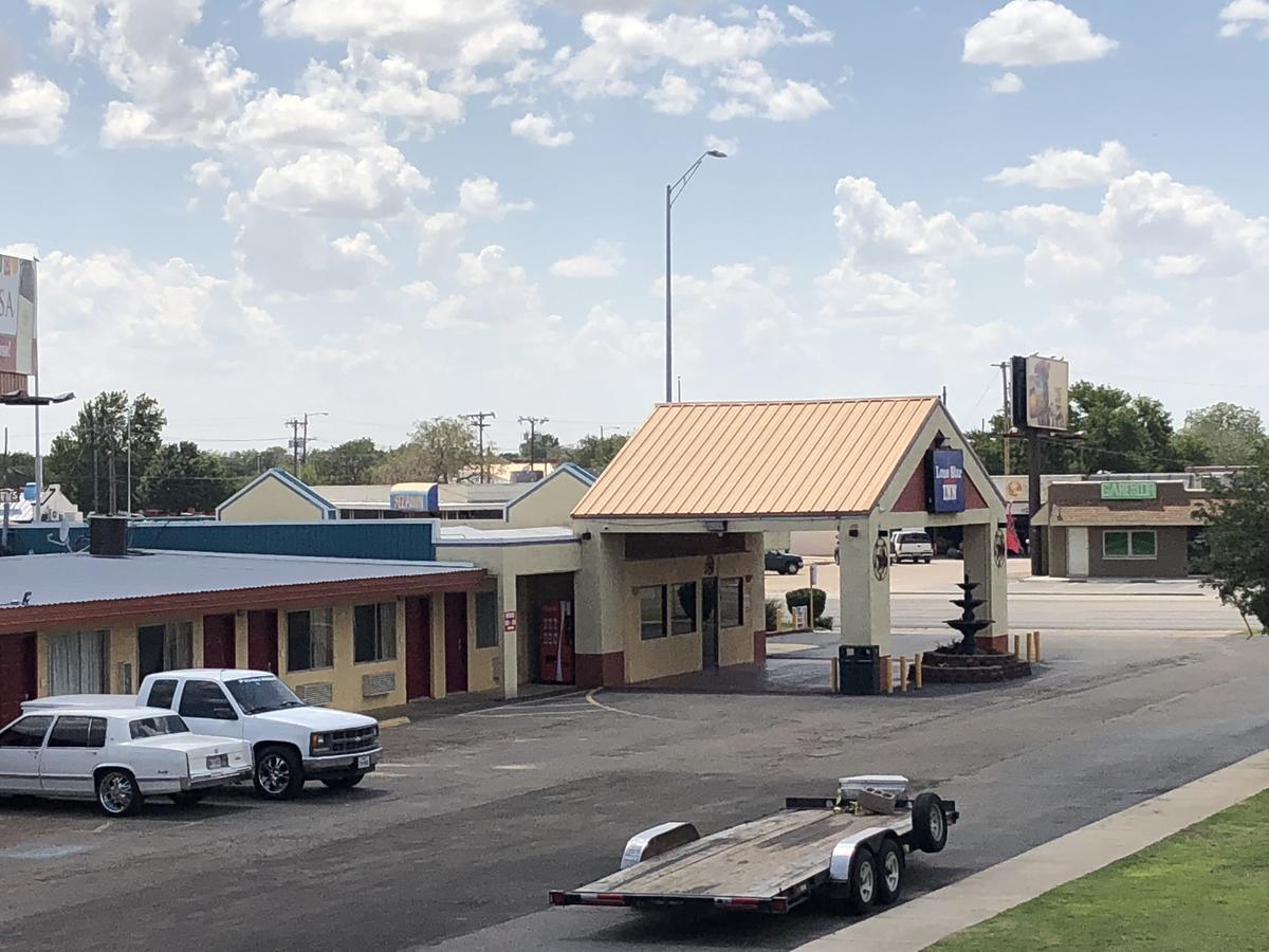 לובוק Lone Star Inn מראה חיצוני תמונה